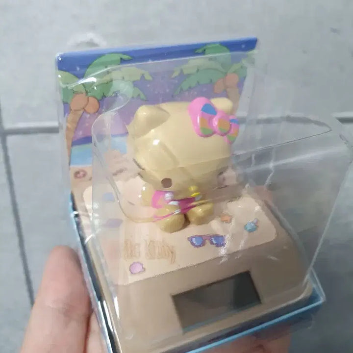 [BUNJANG] Tanning Kitty Noh-ho-hon Bobblehead Figure / 태닝키티 노호혼 흔들흔들 피규어