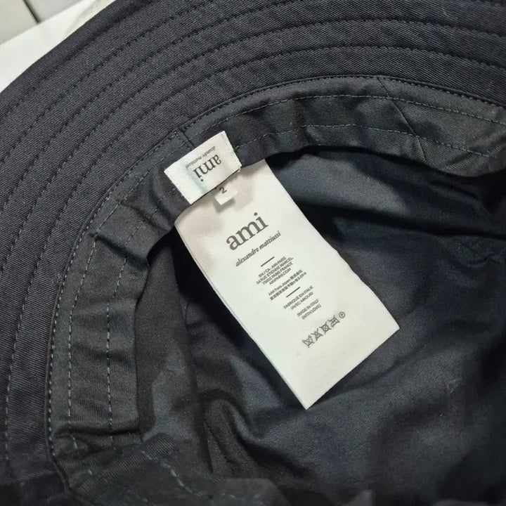 [BUNJANG] AMI Small Heart Logo Stud Bucket Hat / (정품) 아미 스몰 하트 로고 스터드 버킷햇 모자 58