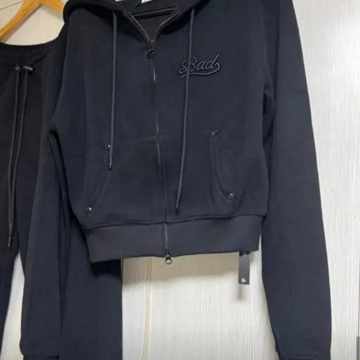 [BUNJANG] Badblood Beyond Soft Hooded Zip-up / 배드블러드 비욘드 소프트 후드집업