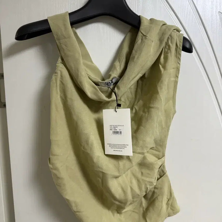 [BUNJANG] Grove Maya Off-Shoulder Blouse Beige F / 그로브 마야 오프숄더 브라우스 베이지 F