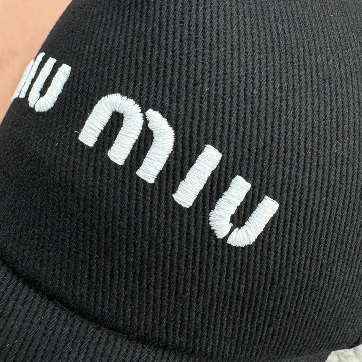 [BUNJANG] Miu mi 자수 볼캡 / Miu mi 자수 볼캡