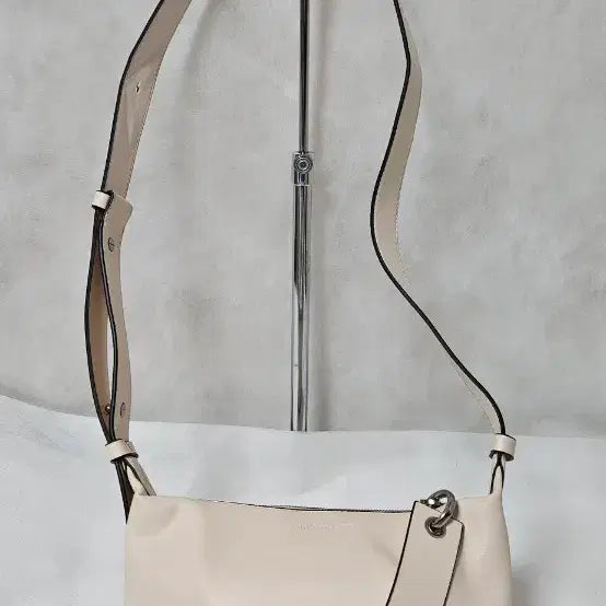 [BUNJANG] Calvin Klein Jeans Light Pink Shoulder Bag / 캘빈클라인진 연핑크 숄더백