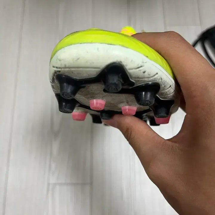 [BUNJANG] Puma Future 8 Ultimate MG Soccer Cleats / 푸마 퓨처8 얼티메이트 mg 265