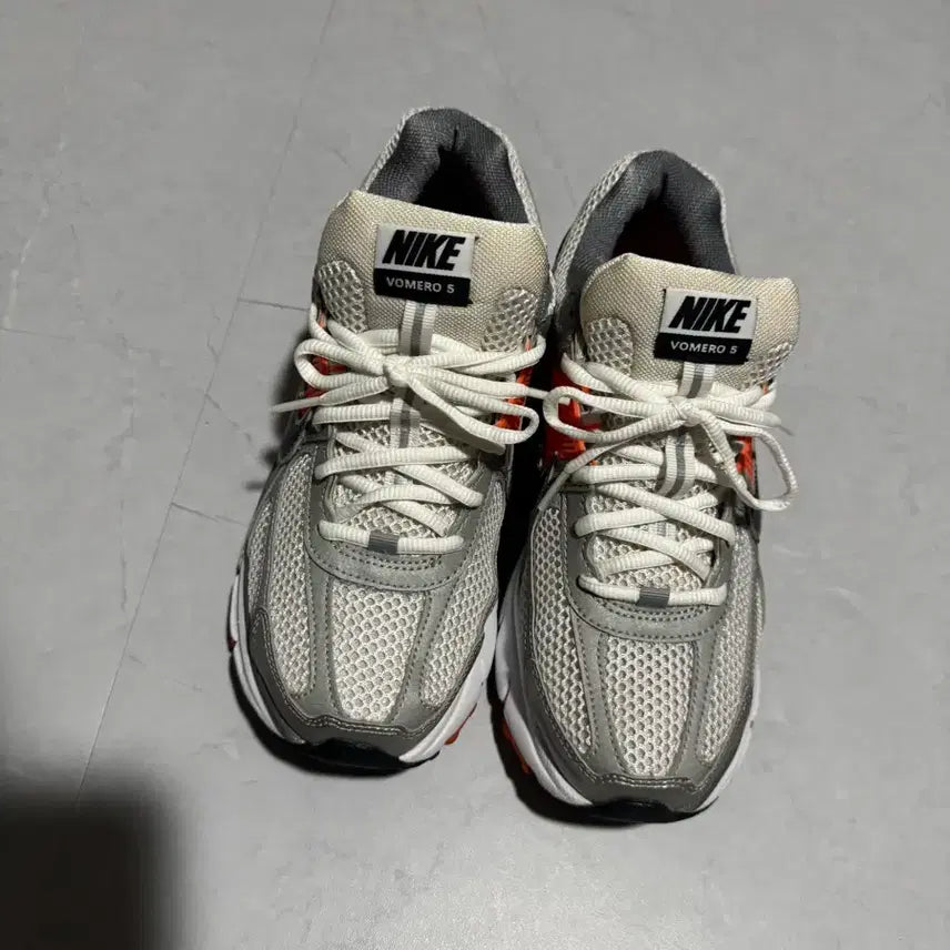 [SOLD OUT] 255)나이키 줌 보메로5