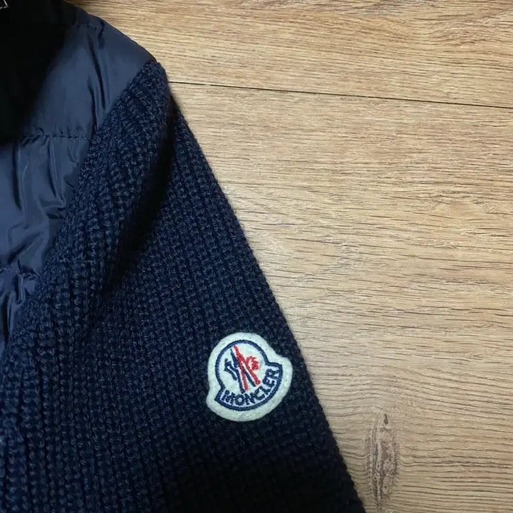 [SOLD OUT] 백화점판 [정품] 몽클레어 후드 니트패딩 가디건 자켓