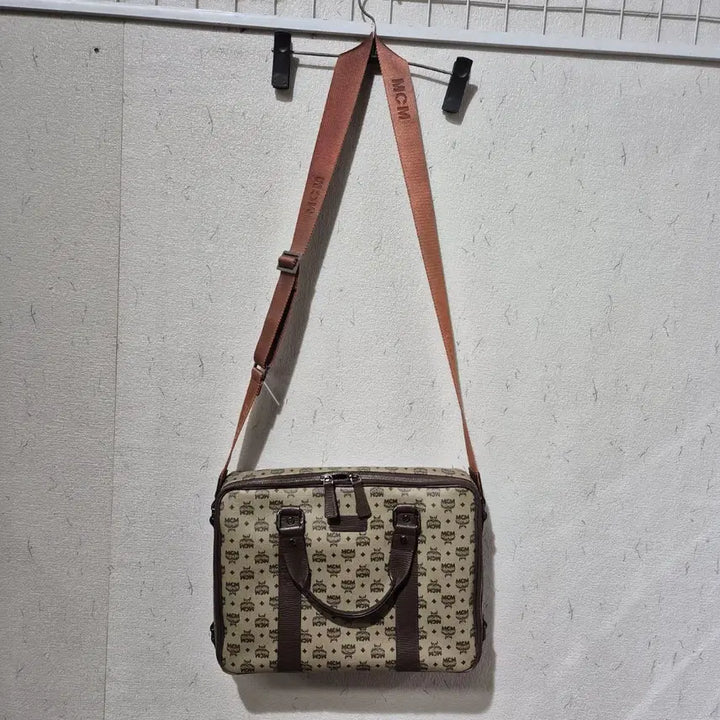 [SOLD OUT] MCM 로고 패턴 서류 가방