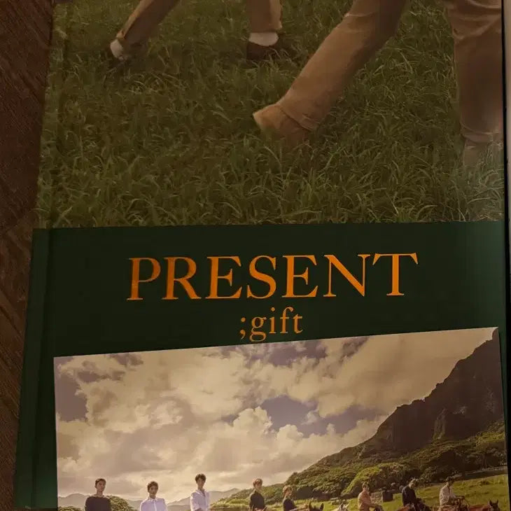 [BUNJANG] 엑소 화보집 present 프레젠트 공식 exo / 엑소 화보집 present 프레젠트 공식 exo