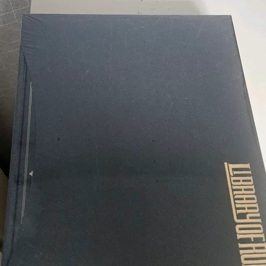 [SOLD OUT] 라이브러리 오브 루이나 아트북 미개봉품