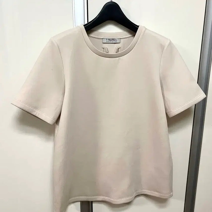 [BUNJANG] 24년 S 막스마라 피안코 스쿠바 티셔츠 반팔티 베이지 maxmara / 24년 S 막스마라 피안코 스쿠바 티셔츠 반팔티 베이지 maxmara