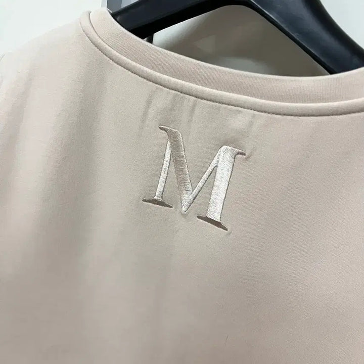 [BUNJANG] 24년 S 막스마라 피안코 스쿠바 티셔츠 반팔티 베이지 maxmara / 24년 S 막스마라 피안코 스쿠바 티셔츠 반팔티 베이지 maxmara