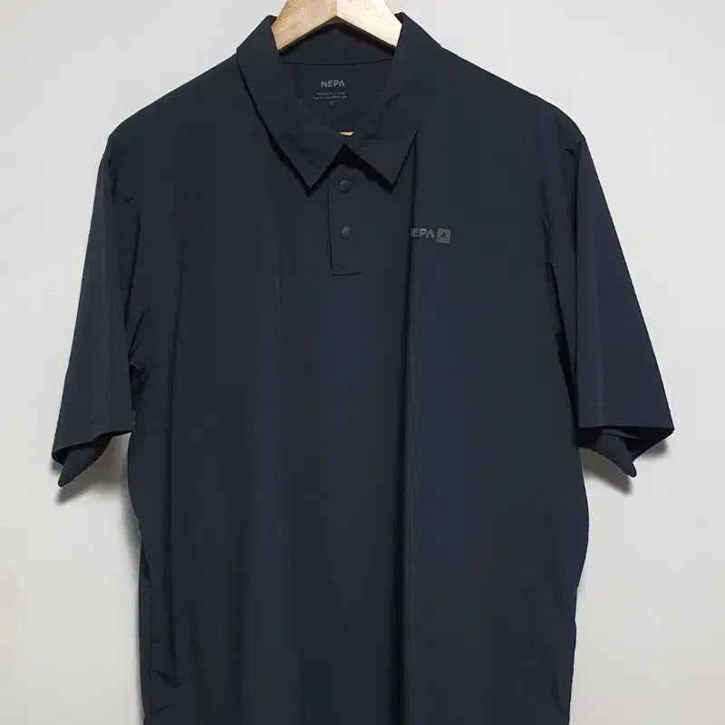 [SOLD OUT] 네파 신형 기능성 반팔 카라티 100사이즈 블랙