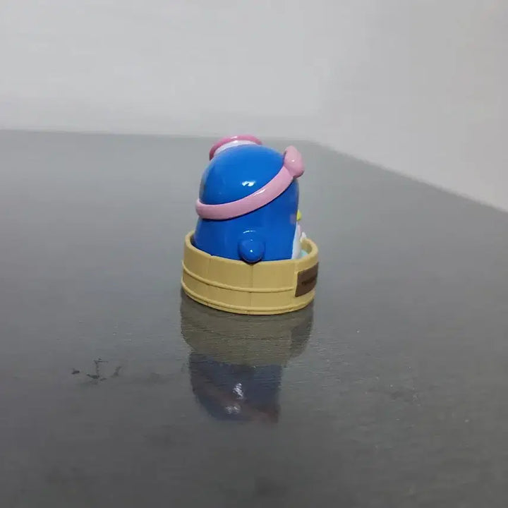 [SOLD OUT] 산리오 턱시도샘 온천 피규어