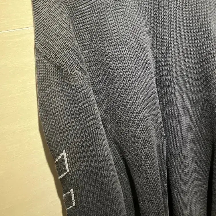[SOLD OUT] 오프화이트 니트