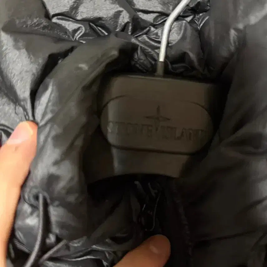 [SOLD OUT] 스톤아일랜드 경량패딩