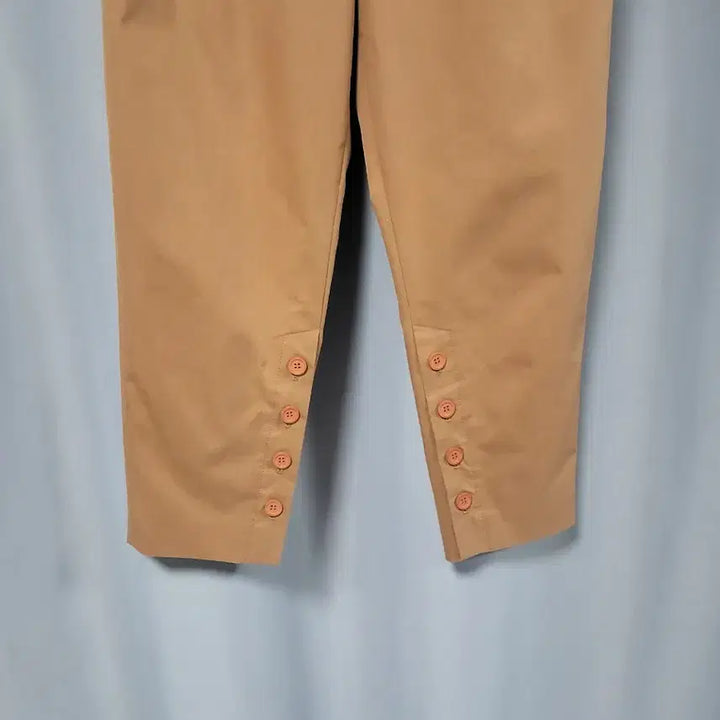 [SOLD OUT] 바자라 컬렉션 버튼 면 슬랙스