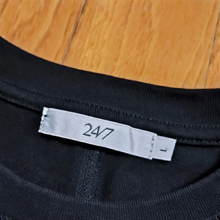 [BUNJANG] 247 Series Modulation Seam T-Shirt / [L] 247 시리즈  티셔츠 모듈레이션 심 티셔츠