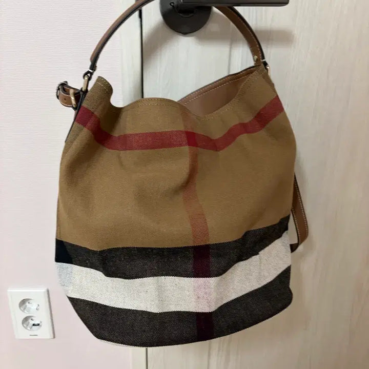 [SOLD OUT] 버버리 호보백