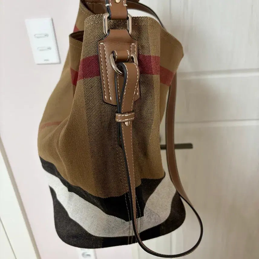 [SOLD OUT] 버버리 호보백