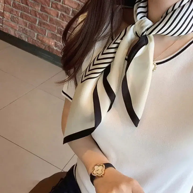 [SOLD OUT] 아이보리 블랙 스트라이프 스카프(새상품)
