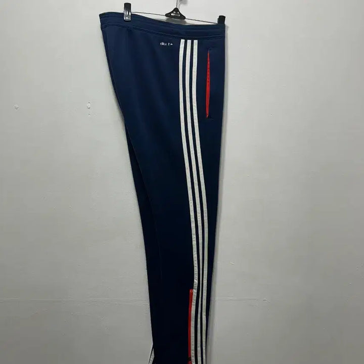 [BUNJANG] Adidas Navy Three-Stripe Training Pants M / 아디다스 네이비 삼선 트레이닝 바지 M