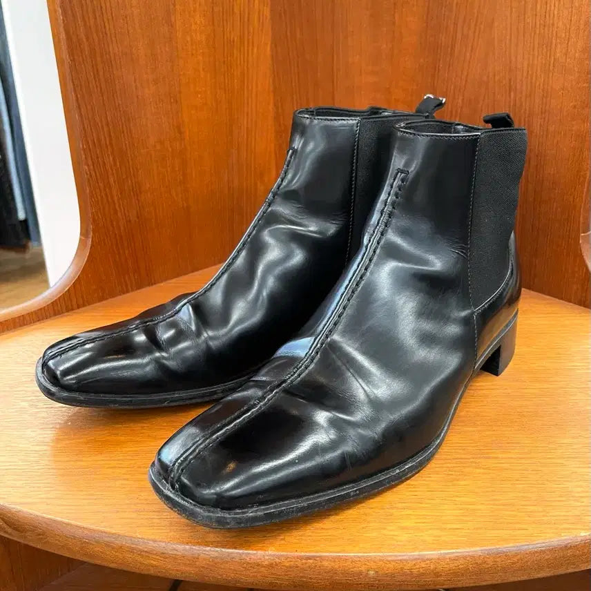 [SOLD OUT] [235] 프라다 앵클 부츠