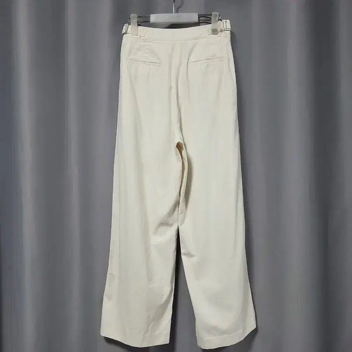 [SOLD OUT] 옆 버클 와이드 면 슬랙스