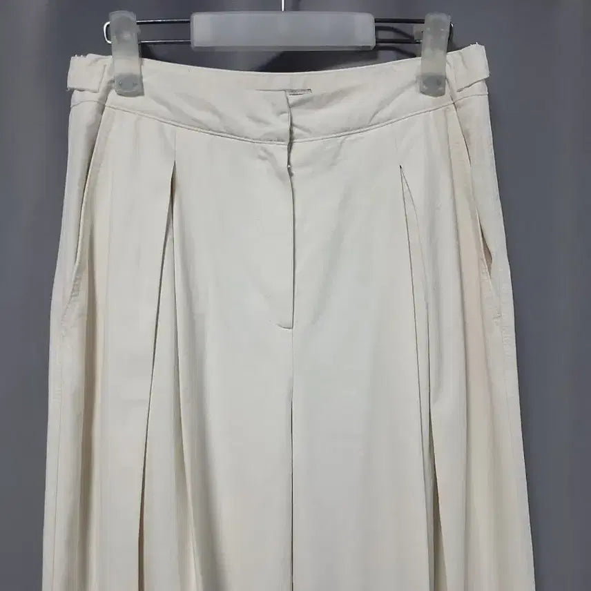 [SOLD OUT] 옆 버클 와이드 면 슬랙스