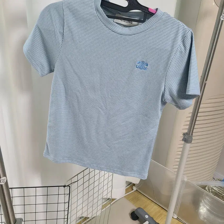 [SOLD OUT] 셀린느반팔티새거에요새상품