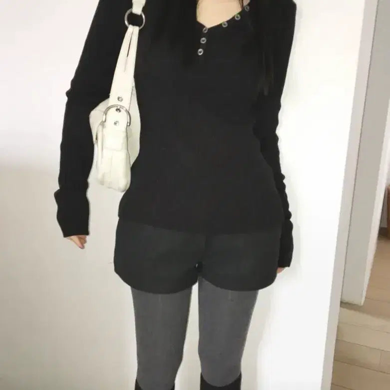 [BUNJANG] Isiz Button Knit Black / [이즈이즈/나의나인] Is button knit _ black