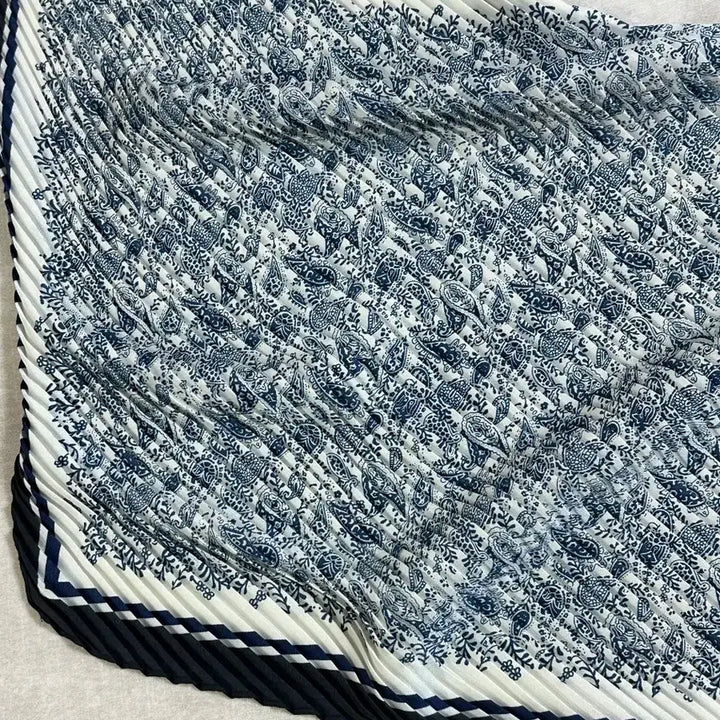 [SOLD OUT] 플리츠 스카프 블루/화이트