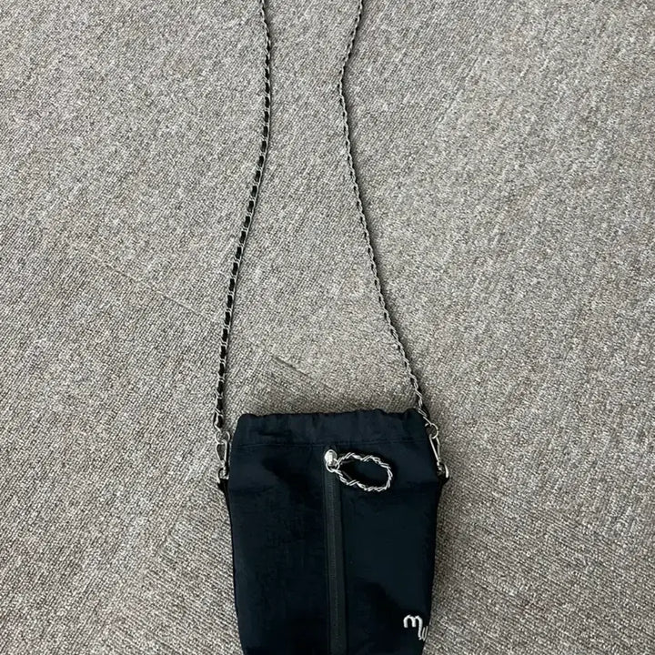 [BUNJANG] Modest Mood Chain Crossbody Mini Bag / 모데스트무드 체인 크로스백 미니