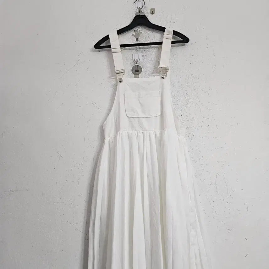 [SOLD OUT] 화이트 롱 멜빵 원피스