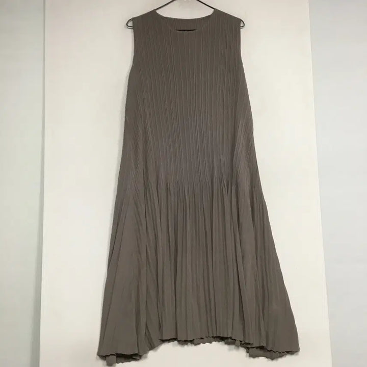 [SOLD OUT] 플리츠미 플리츠 롱 원피스 F