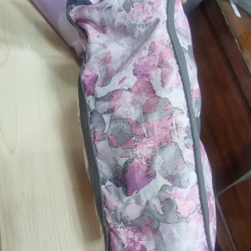 [BUNJANG] Lesportsac Crossbody Bag / 레스포샥 크로스 가방