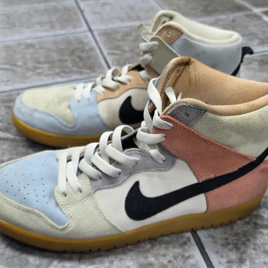 [BUNJANG] Nike Dunk High Multicolor Suede Sneakers / 나이키 덩크 하이 멀티컬러 스웨이드 운동화