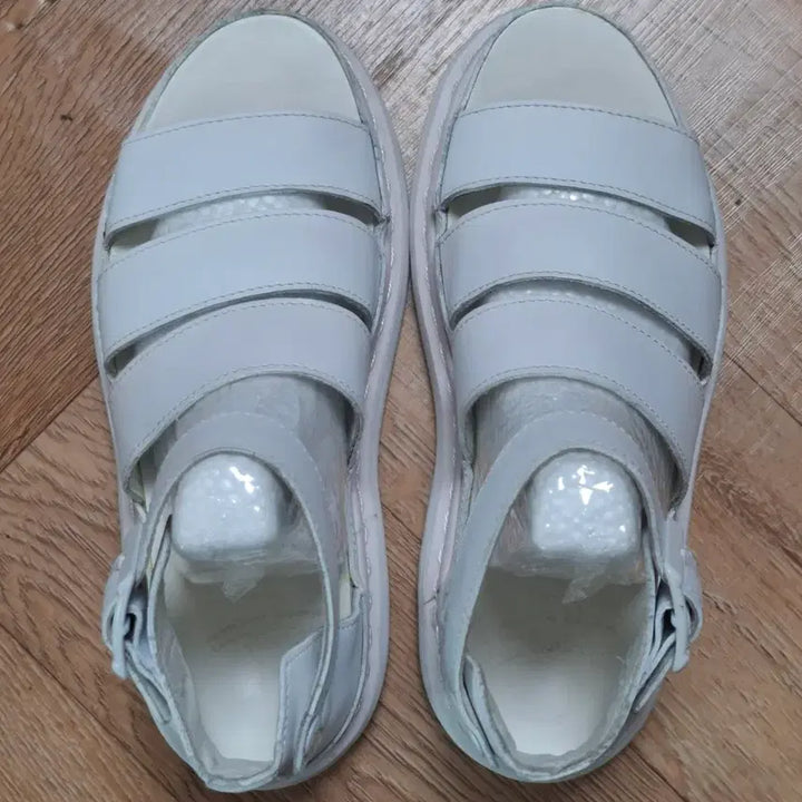 [BUNJANG] Dr. Martens Clarissa Sandal / 닥터마틴 클라리사 샌들 38