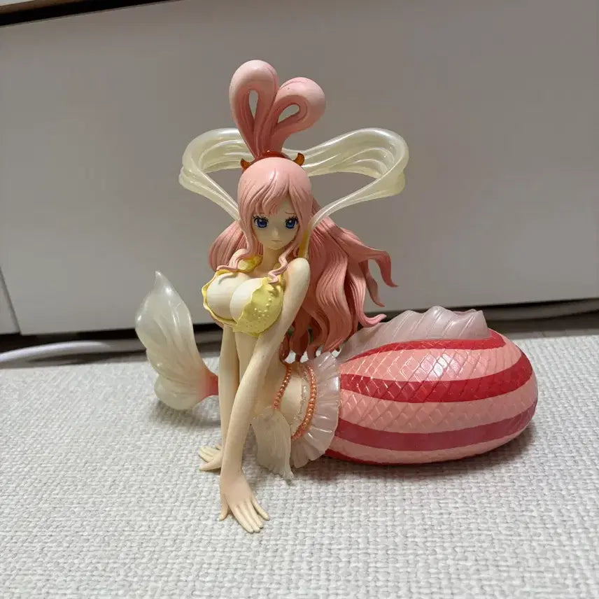 [BUNJANG] One Piece Shirahoshi Figure / 원피스 시라호시 피규어