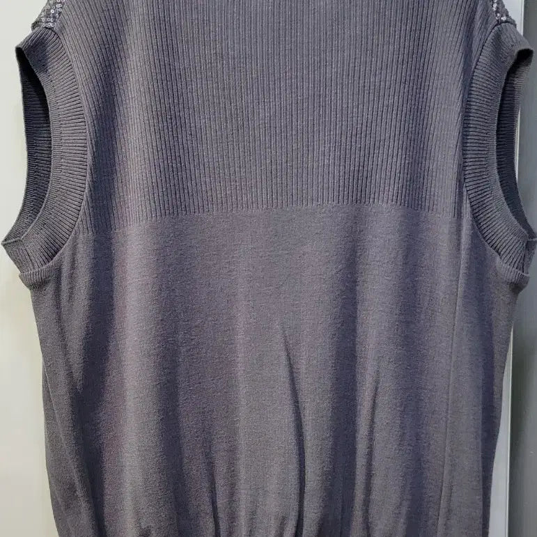 [BUNJANG] SJ WANI Sequin Knit Vest Grey / SJ WANI 스팽글 니트 조끼 그레이