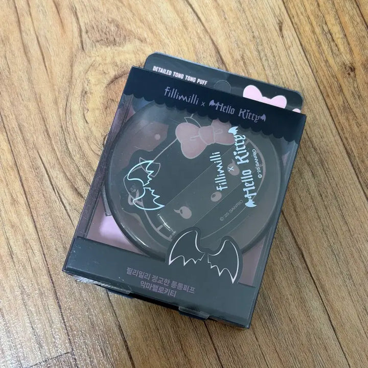 [BUNJANG] Fillimilli x Hello Kitty Devil Puff / 필리밀리 헬로키티 악마 통통퍼프
