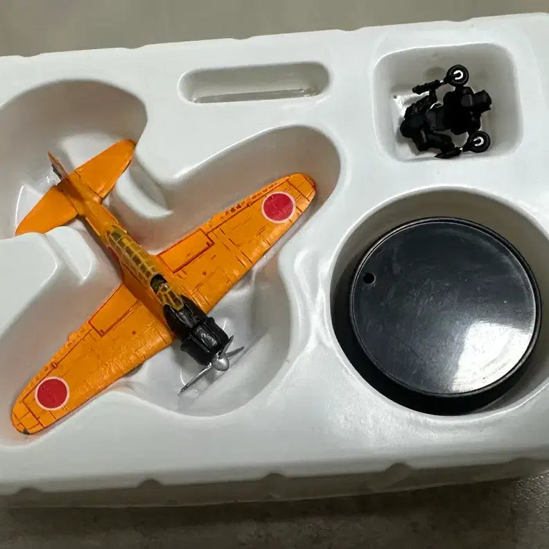 [BUNJANG] Takara 1/144 A6M2 제로-트레이너 / Takara 1/144 A6M2 제로-트레이너