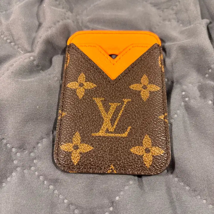 [BUNJANG] Louis Vuitton Monogram MagSafe Card Wallet Brown / 루이비통 맥세이프 카드지갑 모노그램 브라운