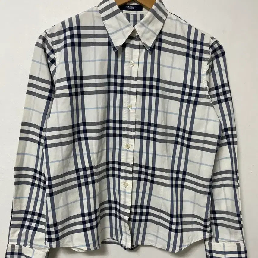 [BUNJANG] 66 Burberry 버버리 올드스쿨 체크 셔츠 남방 정품 / 66 Burberry 버버리 올드스쿨 체크 셔츠 남방 정품
