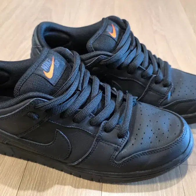 [BUNJANG] Nike SB Dunk Triple Black Sneakers / 덩크sb트리플블랙