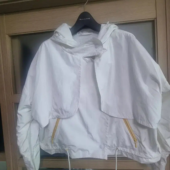 [BUNJANG] 8seconds Oversized Windbreaker Hoodie Zip-up S / 에잇세컨즈 바람막이 후드집업s 오버핏