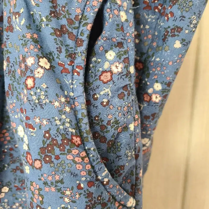 [SOLD OUT] 플라워 패턴 후드 롱 자켓