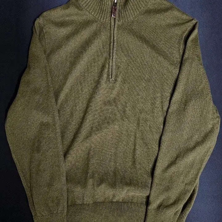 [SOLD OUT] 카키색 하프넥 니트 스웨터