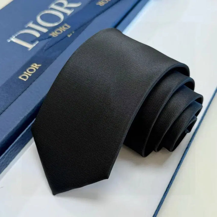 [BUNJANG] Dior Logo Letter Black Tie / 디올 로고 레터 남성 블랙 넥타이