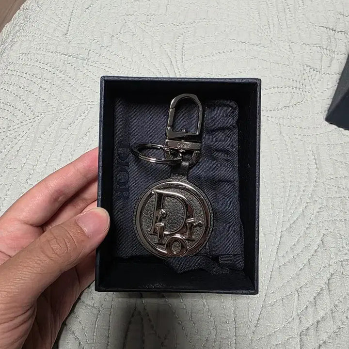 [BUNJANG] Dior Keyring Case Included / 디올 (Dior) 키링 케이스/상자 포함