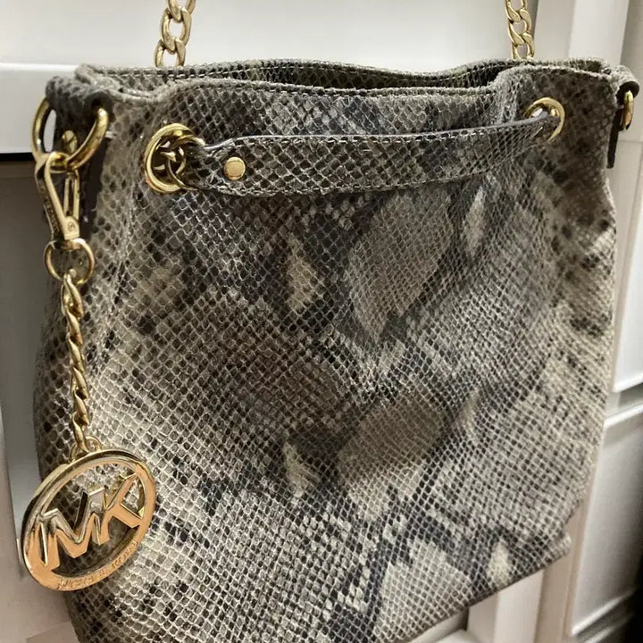 [SOLD OUT] 마이클코어스 가방 파이톤 숄더백 체인백