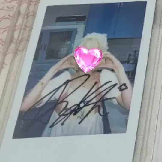[BUNJANG] UNIS Kotoko Signed Polaroid / 유니스 스위시 코토코 사인 폴라로이드 싸폴 폴라